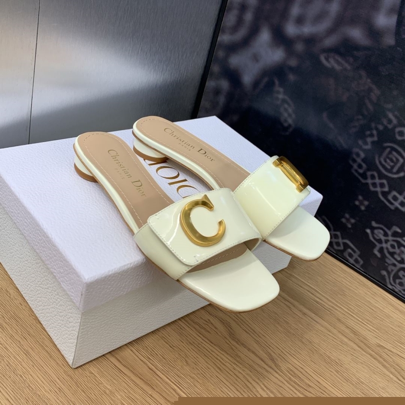 ch**an D*or slippers